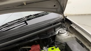 Used 2011 Toyota Etios [2010-2017] G Petrol Manual engine ENGINE LEFT SIDE HINGE & APRON VIEW