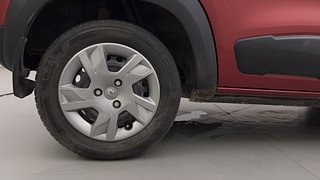 Used 2020 Renault Kwid 1.0L RXT(O) AMT Petrol Automatic tyres RIGHT REAR TYRE RIM VIEW