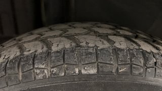 Used 2013 Maruti Suzuki Swift Dzire Regal LTD Petrol Manual tyres RIGHT REAR TYRE TREAD VIEW