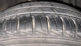 Used 2020 Renault Kwid 1.0L RXT(O) AMT Petrol Automatic tyres RIGHT REAR TYRE TREAD VIEW