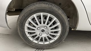 Used 2011 Toyota Etios [2010-2017] G Petrol Manual tyres RIGHT REAR TYRE RIM VIEW