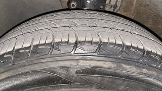 Used 2016 Volkswagen Polo Comfortline 1.2L (P) Petrol Manual tyres LEFT FRONT TYRE TREAD VIEW