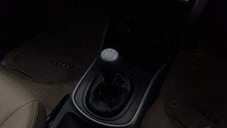 Used 2018 Honda City V Petrol Petrol Manual interior GEAR  KNOB VIEW
