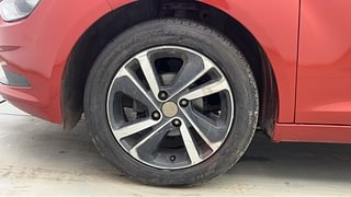 Used 2023 Tata Altroz XZ 1.2 Petrol Manual tyres LEFT FRONT TYRE RIM VIEW