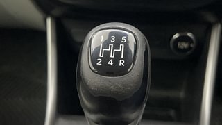 Used 2023 Tata Altroz XZ 1.2 Petrol Manual interior GEAR  KNOB VIEW