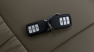 Used 2018 Honda City V Petrol Petrol Manual extra CAR KEY VIEW