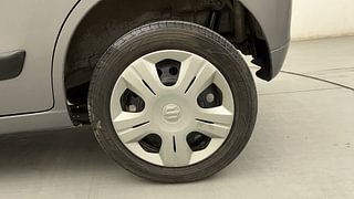 Used 2016 Maruti Suzuki Wagon R 1.0 VXI AMT Petrol Automatic tyres LEFT REAR TYRE RIM VIEW