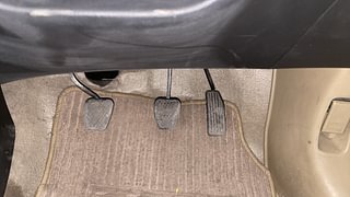 Used 2016 Honda Brio VX MT Petrol Manual interior PEDALS VIEW