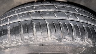 Used 2020 Renault Kwid 1.0L RXT(O) AMT Petrol Automatic tyres LEFT REAR TYRE TREAD VIEW