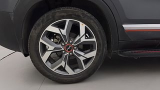 Used 2021 Kia Seltos X Line DCT Petrol Automatic tyres RIGHT REAR TYRE RIM VIEW