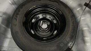 Used 2020 Renault Kwid RXT Opt Petrol Manual tyres SPARE TYRE VIEW