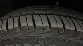 Used 2011 Hyundai i10 Era 1.1 iRDE2 Petrol Manual tyres RIGHT FRONT TYRE TREAD VIEW
