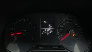 Used 2016 Volkswagen Polo Comfortline 1.2L (P) Petrol Manual interior CLUSTERMETER VIEW