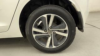 Used 2022 Tata Altroz XZ Plus 1.5 diesel mt dual tone Diesel Manual tyres LEFT REAR TYRE RIM VIEW