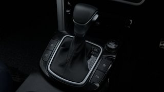 Used 2021 Kia Seltos X Line DCT Petrol Automatic interior GEAR  KNOB VIEW