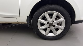Used 2016 Tata Zest [2014-2019] XT Petrol Petrol Manual tyres RIGHT FRONT TYRE RIM VIEW