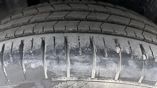 Used 2022 Maruti Suzuki Baleno Delta AGS Petrol Automatic tyres RIGHT REAR TYRE TREAD VIEW