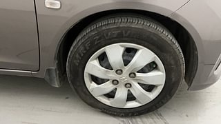 Used 2014 Honda Mobilio S Petrol Petrol Manual tyres RIGHT FRONT TYRE RIM VIEW