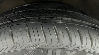 Used 2016 Maruti Suzuki Baleno Alpha 1.2 Petrol Manual tyres LEFT FRONT TYRE TREAD VIEW