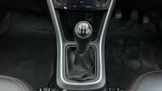 Used 2022 Maruti Suzuki S-Cross Zeta Petrol Manual interior GEAR  KNOB VIEW