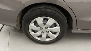 Used 2014 Honda Mobilio S Petrol Petrol Manual tyres RIGHT REAR TYRE RIM VIEW