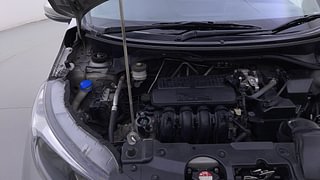 Used 2017 Honda BR-V S Petrol Petrol Manual engine ENGINE RIGHT SIDE HINGE & APRON VIEW