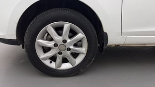 Used 2016 Tata Zest [2014-2019] XT Petrol Petrol Manual tyres LEFT FRONT TYRE RIM VIEW