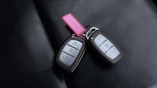Used 2018 Hyundai Creta [2018-2020] 1.6 SX AT VTVT Petrol Automatic extra CAR KEY VIEW