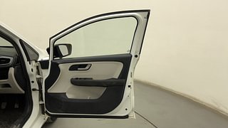 Used 2022 Tata Altroz XZ Plus 1.5 diesel mt dual tone Diesel Manual interior RIGHT FRONT DOOR OPEN VIEW