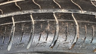 Used 2023 Tata Altroz XZ 1.2 Petrol Manual tyres LEFT REAR TYRE TREAD VIEW