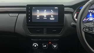 Used 2023 Renault Kiger RXZ Turbo CVT Dual Tone Petrol Automatic interior MUSIC SYSTEM & AC CONTROL VIEW