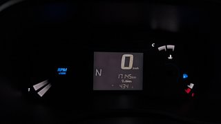 Used 2020 Renault Kwid 1.0L RXT(O) AMT Petrol Automatic interior CLUSTERMETER VIEW