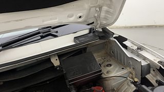 Used 2020 Renault Kwid RXT Opt Petrol Manual engine ENGINE LEFT SIDE HINGE & APRON VIEW