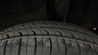 Used 2020 Renault Kwid RXT Opt Petrol Manual tyres LEFT REAR TYRE TREAD VIEW