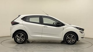 Used 2022 Tata Altroz XZ Plus 1.5 diesel mt dual tone Diesel Manual exterior RIGHT SIDE VIEW