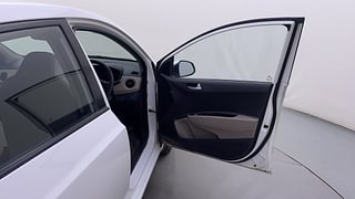 Used 2019 Hyundai Xcent SX Petrol Manual interior RIGHT FRONT DOOR OPEN VIEW