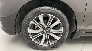 Used 2022 Honda Amaze VX CVT 1.2 Petrol Petrol Automatic tyres LEFT FRONT TYRE RIM VIEW