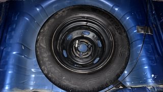 Used 2017 Renault Kwid CLIMBER 1.0 AMT Petrol Automatic tyres SPARE TYRE VIEW