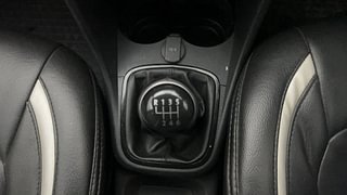 Used 2021 volkswagen Vento 1.0L Comfortline Petrol Petrol Manual interior GEAR  KNOB VIEW