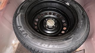Used 2015 Honda City V Petrol Manual tyres SPARE TYRE VIEW