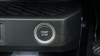 Used 2021 Renault Kiger RXZ 1.0 Turbo MT Petrol Manual top_features Keyless start