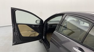 Used 2017 Honda City VX CVT Petrol Petrol Automatic interior LEFT FRONT DOOR OPEN VIEW