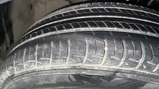 Used 2018 Maruti Suzuki Baleno Delta 1.2 Petrol Manual tyres LEFT FRONT TYRE TREAD VIEW