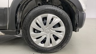 Used 2025 Maruti Suzuki S-Presso Vxi Plus Petrol Manual tyres RIGHT FRONT TYRE RIM VIEW