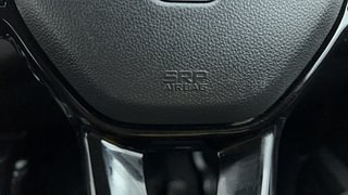 Used 2021 Renault Kiger RXZ 1.0 Turbo MT Petrol Manual top_features Airbags