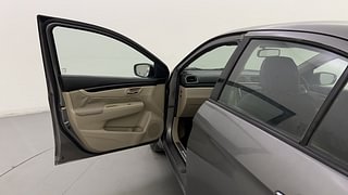 Used 2016 Maruti Suzuki Ciaz ZXi  AT Petrol Automatic interior LEFT FRONT DOOR OPEN VIEW