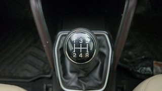 Used 2022 Maruti Suzuki Grand Vitara Zeta Smart Hybrid Petrol Manual interior GEAR  KNOB VIEW