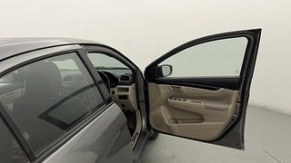 Used 2016 Maruti Suzuki Ciaz ZXi  AT Petrol Automatic interior RIGHT FRONT DOOR OPEN VIEW