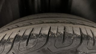 Used 2021 volkswagen Vento 1.0L Comfortline Petrol Petrol Manual tyres RIGHT REAR TYRE TREAD VIEW