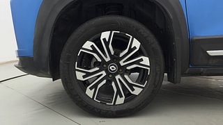Used 2021 Renault Kiger RXZ 1.0 Turbo MT Petrol Manual tyres LEFT FRONT TYRE RIM VIEW
